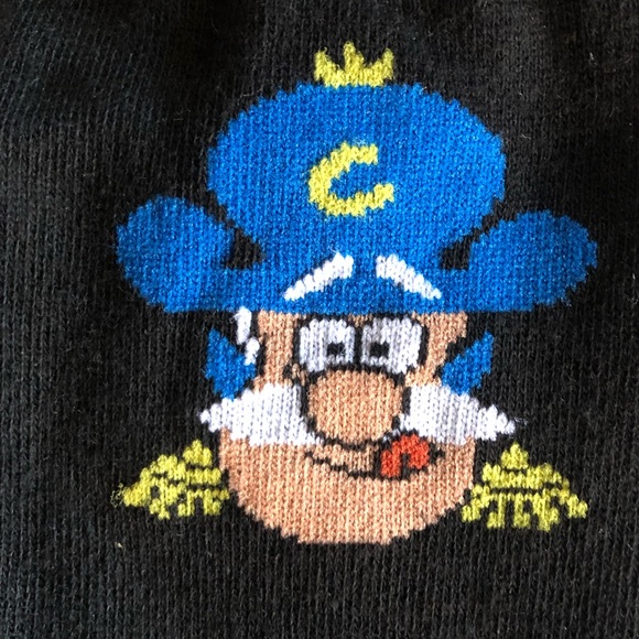 🆕 Cap’n Crunch Graphic Socks - Picture 2 of 4